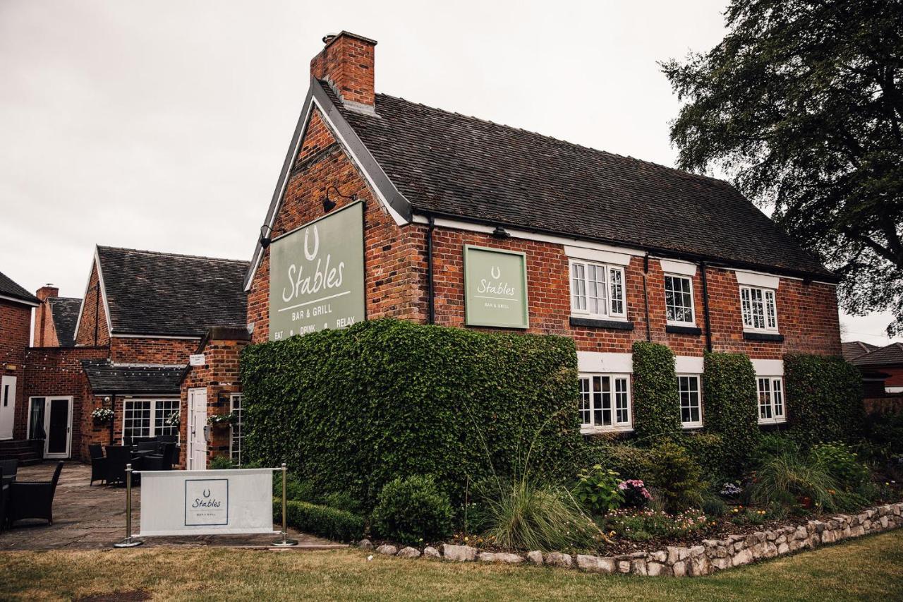Manor House Hotel & Spa, Alsager Exteriör bild