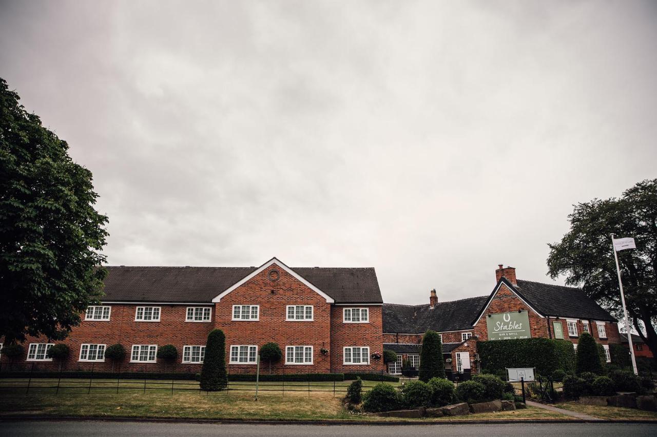 Manor House Hotel & Spa, Alsager Exteriör bild